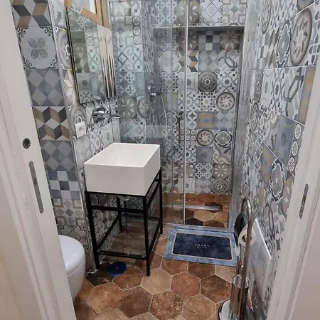 O'vascio Ra Nennel Apartman